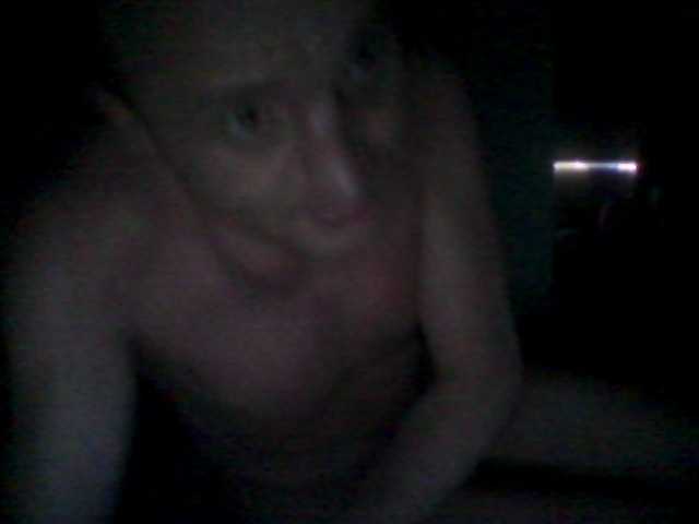 Live sex webcam photo for DoveLove37a #277661312