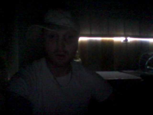 Live sex webcam photo for DoveLove37a #278189472