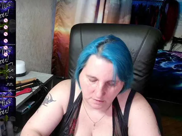 Live sex webcam photo for DrachenLady39 #273935888