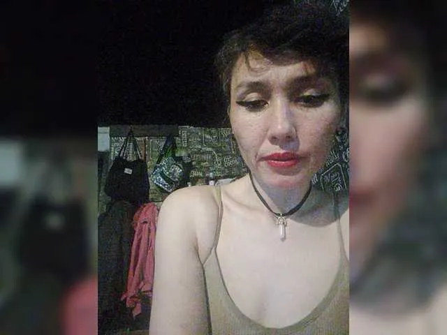 Live sex webcam photo for DragonDana #275507022