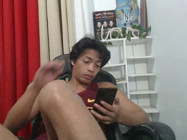 Live sex webcam photo for DrakeDeep666 #290662707