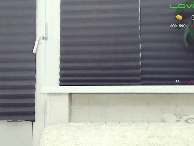 Live sex webcam photo for Drakulaura1 #271758085