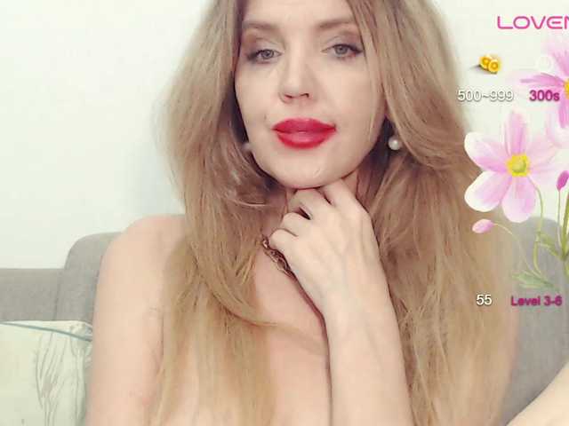 Live sex webcam photo for Drakulaura1 #282812575