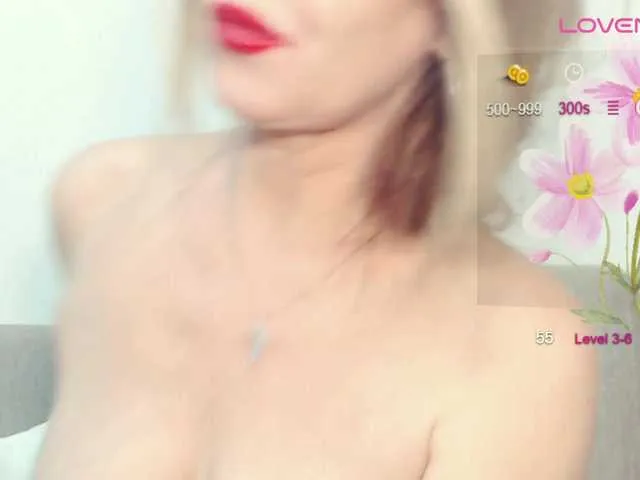 Live sex webcam photo for Drakulaura1 #290604749