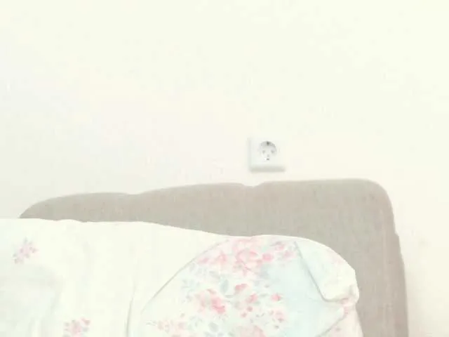 Live sex webcam photo for Drakulaura1 #290957532