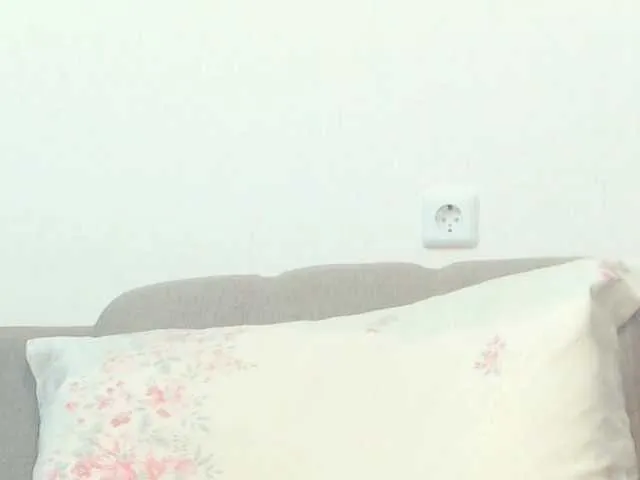 Live sex webcam photo for Drakulaura1 #291341278