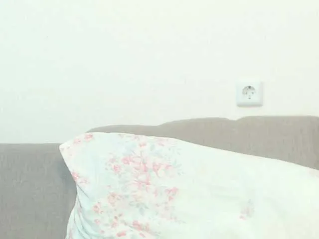 Live sex webcam photo for Drakulaura1 #291754080