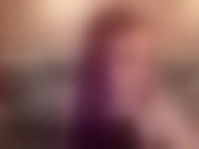 Live sex webcam photo for DramaQuenns #293020772