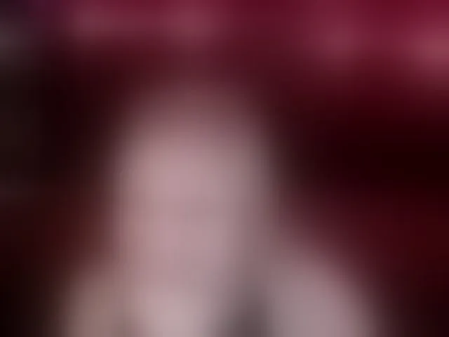Live sex webcam photo for DramaQuenns #293170380