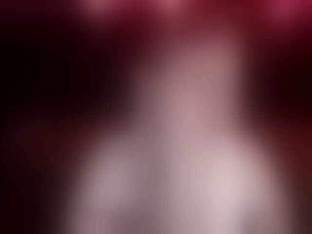 Live sex webcam photo for DramaQuenns #293258897