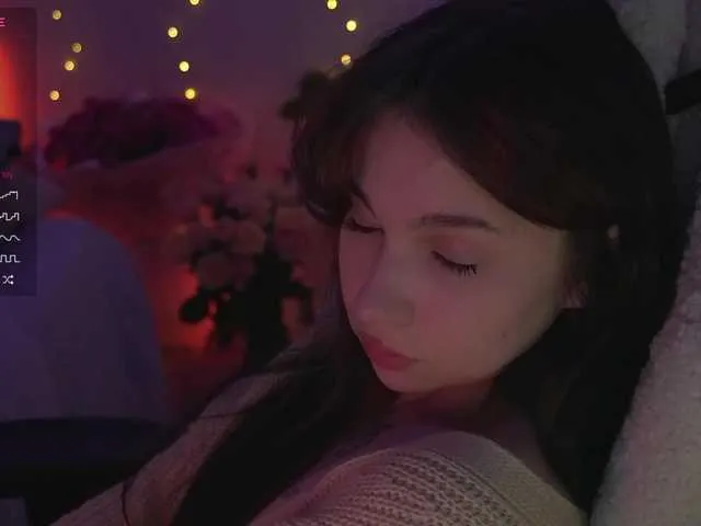 Live sex webcam photo for DrammaQueennnn #290304729