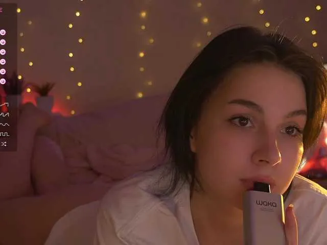 Live sex webcam photo for DrammaQueennnn #290417237