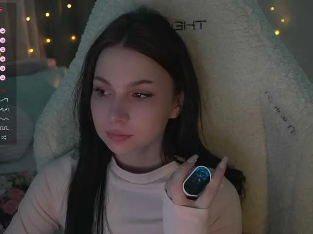 Live sex webcam photo for DrammaQueennnn #290586750