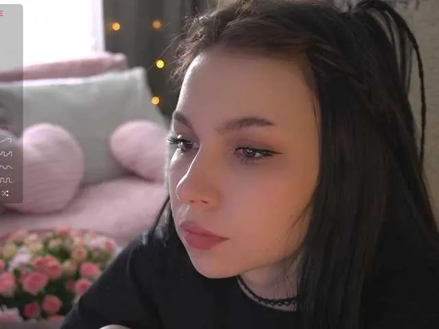 Live sex webcam photo for DrammaQueennnn #290588216