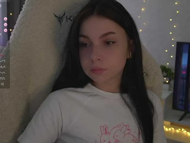 Live sex webcam photo for DrammaQueennnn #290655000