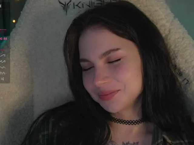 Live sex webcam photo for DrammaQueennnn #290673803
