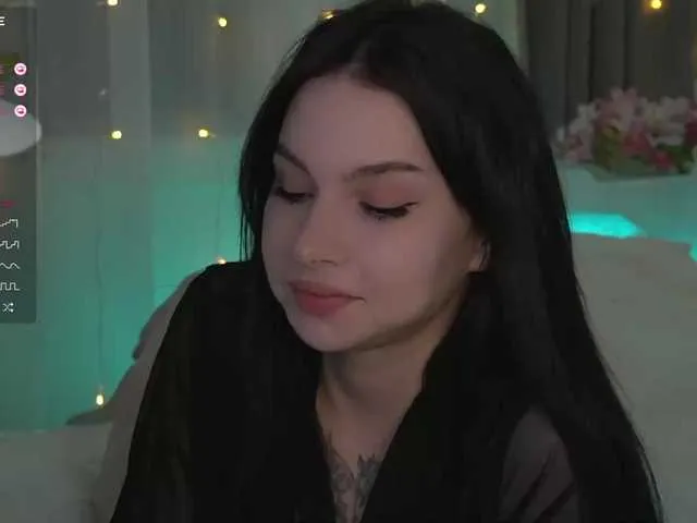 Live sex webcam photo for DrammaQueennnn #290727108