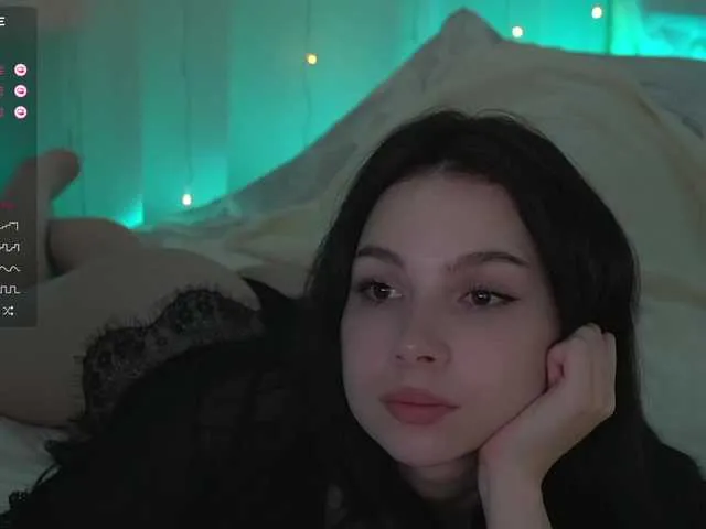 Live sex webcam photo for DrammaQueennnn #290729197