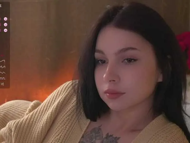 Live sex webcam photo for DrammaQueennnn #290771304