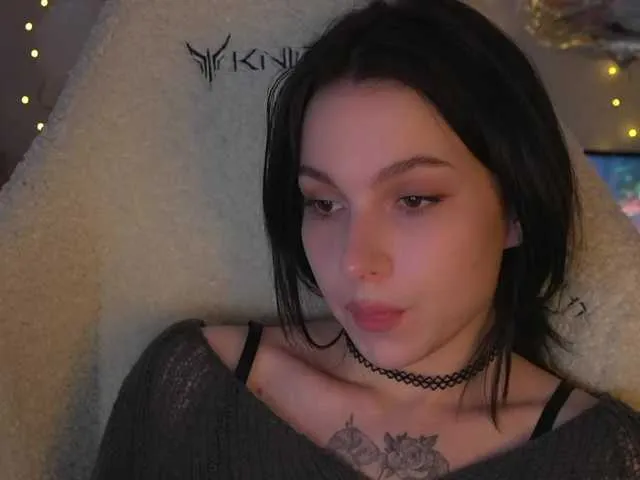 Live sex webcam photo for DrammaQueennnn #290832038