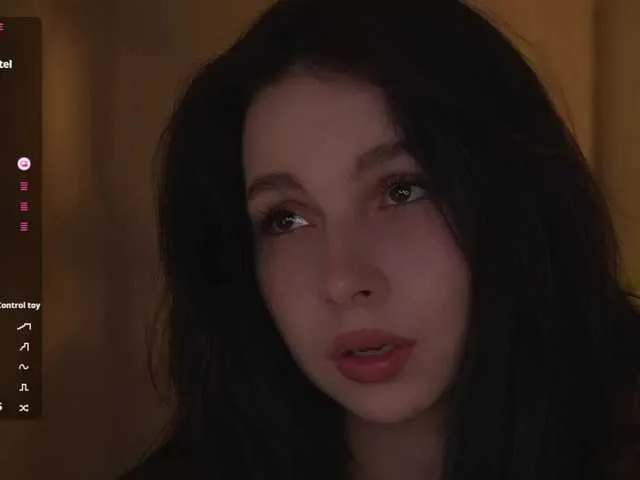Live sex webcam photo for DrammaQueennnn #290884988
