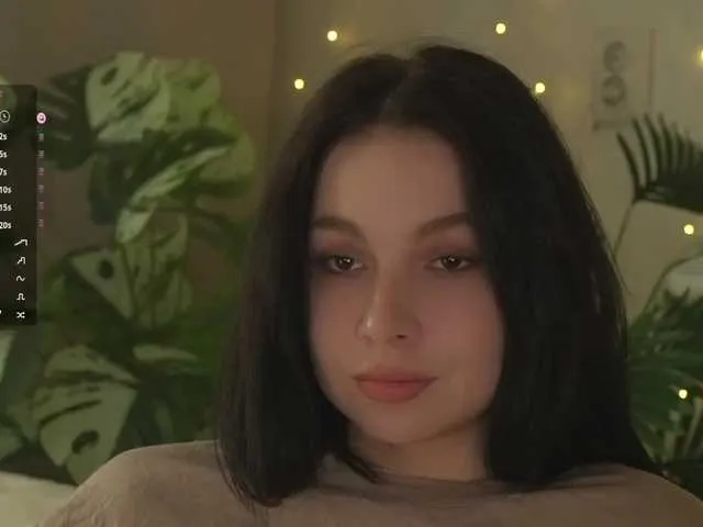 Live sex webcam photo for DrammaQueennnn #290929494