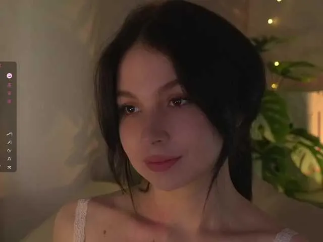Live sex webcam photo for DrammaQueennnn #290978070