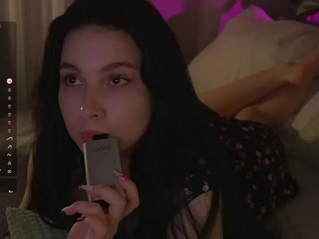 Live sex webcam photo for DrammaQueennnn #291074540
