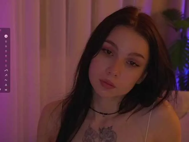 Live sex webcam photo for DrammaQueennnn #291374928