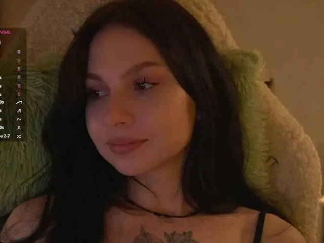 Live sex webcam photo for DrammaQueennnn #291463469
