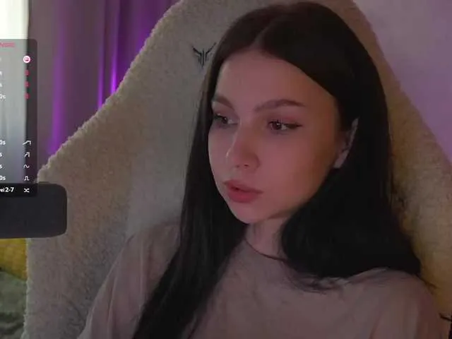 Live sex webcam photo for DrammaQueennnn #291472208