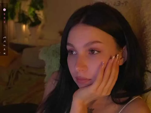 Live sex webcam photo for DrammaQueennnn #291566688
