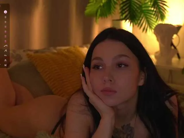 Live sex webcam photo for DrammaQueennnn #291584654