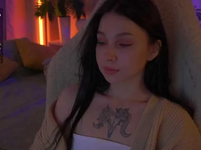 Live sex webcam photo for DrammaQueennnn #291665072