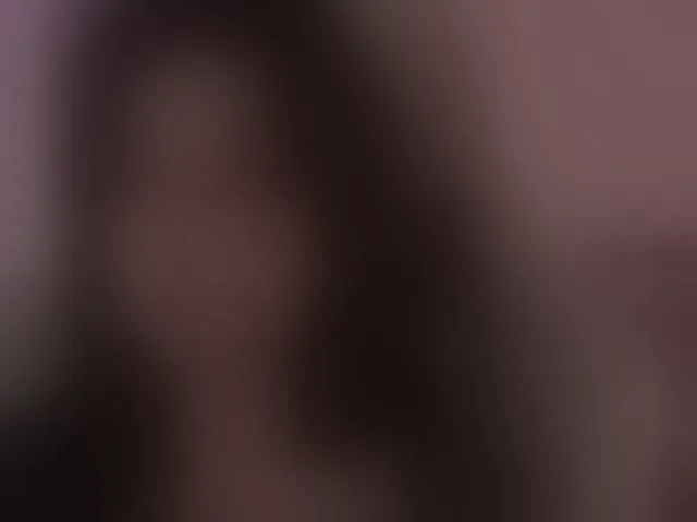 Live sex webcam photo for DrammaQueennnn #293300560