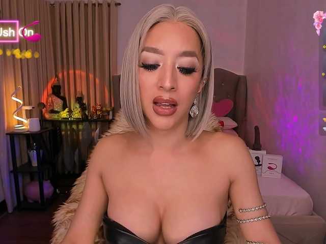 Live sex webcam photo for DreamGoddess #290620994