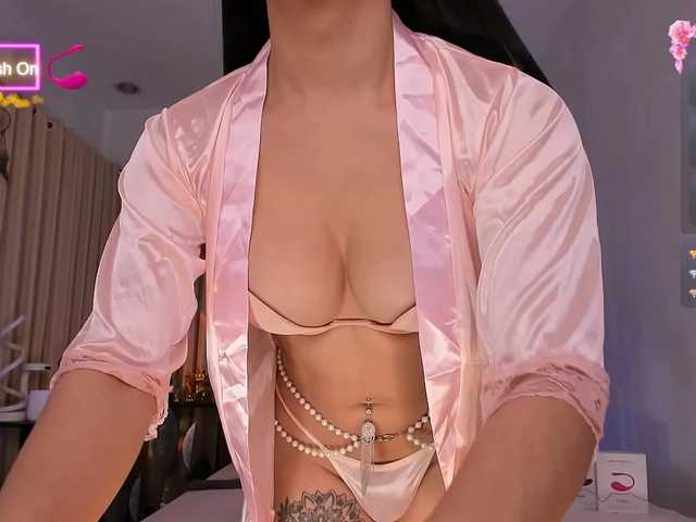 Live sex webcam photo for DreamGoddess #290647176