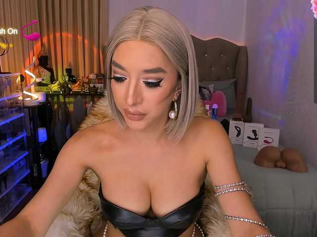 Live sex webcam photo for DreamGoddess #291097543