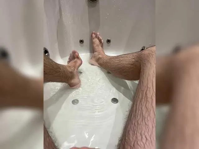 Live sex webcam photo for DreamKiss #290457575