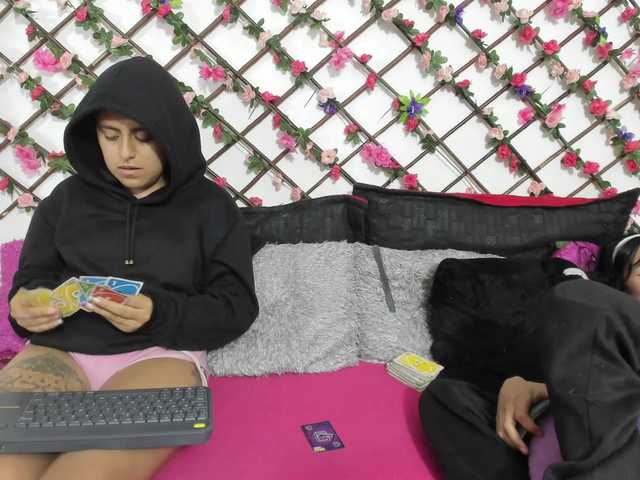 Live sex webcam photo for Dreamgirlss #290673581