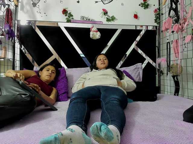 Live sex webcam photo for Dreamgirlss #291425343