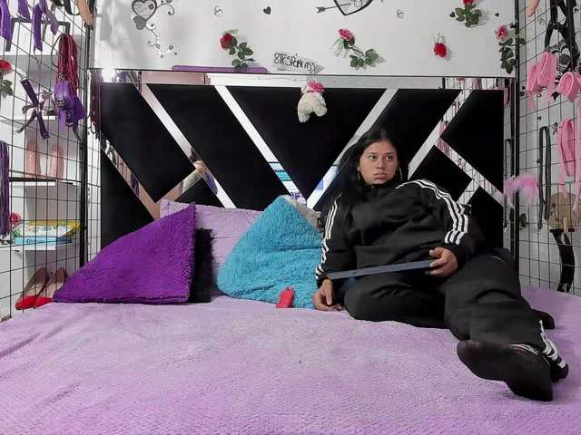 Live sex webcam photo for Dreamgirlss #291432510