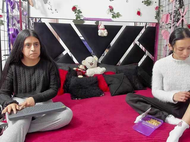 Live sex webcam photo for Dreamgirlss #291514105