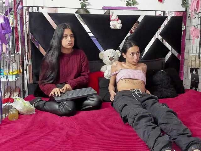 Live sex webcam photo for Dreamgirlss #291648878