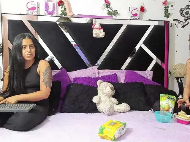 Live sex webcam photo for Dreamgirlss #291812479