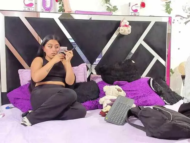 Live sex webcam photo for Dreamgirlss #291814307