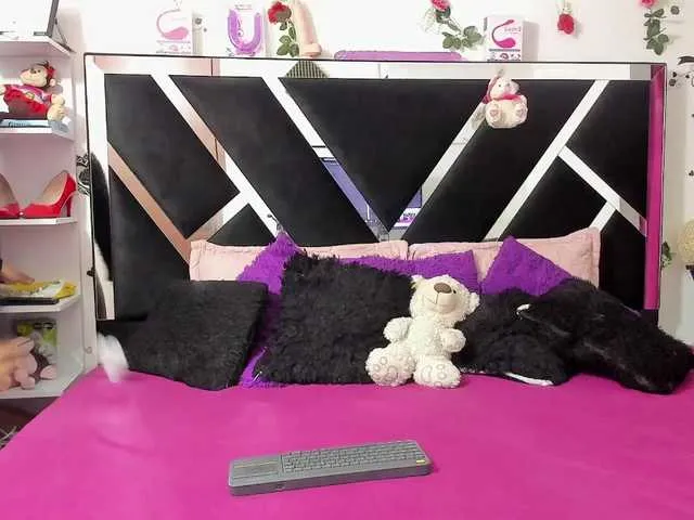 Live sex webcam photo for Dreamgirlss #291872525