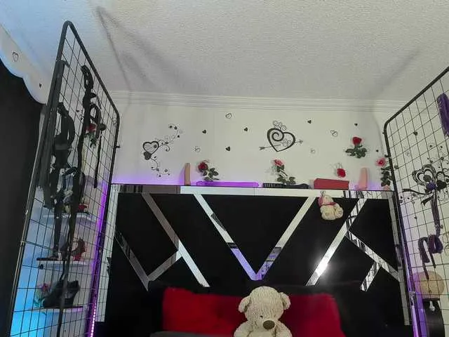 Live sex webcam photo for Dreamgirlss #292321982