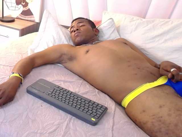 Live sex webcam photo for Dredd-D #277513925