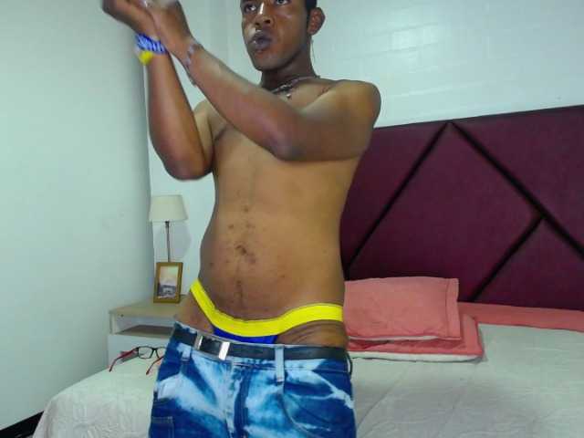 Live sex webcam photo for Dredd-D #277553459